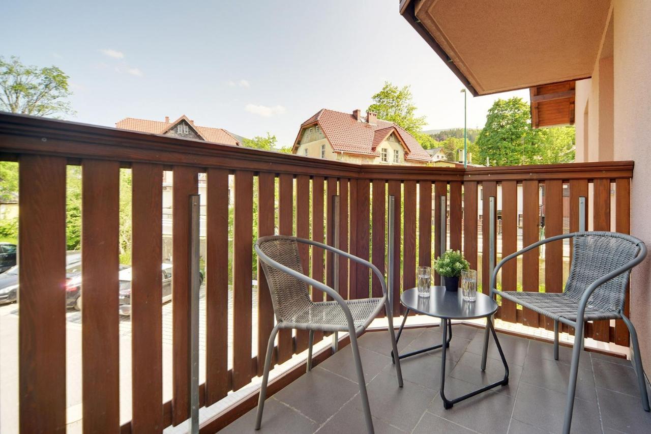 Apartamenty Sun Seasons 24 - Nad Lomnica 14 Centrum Karpacz Luaran gambar